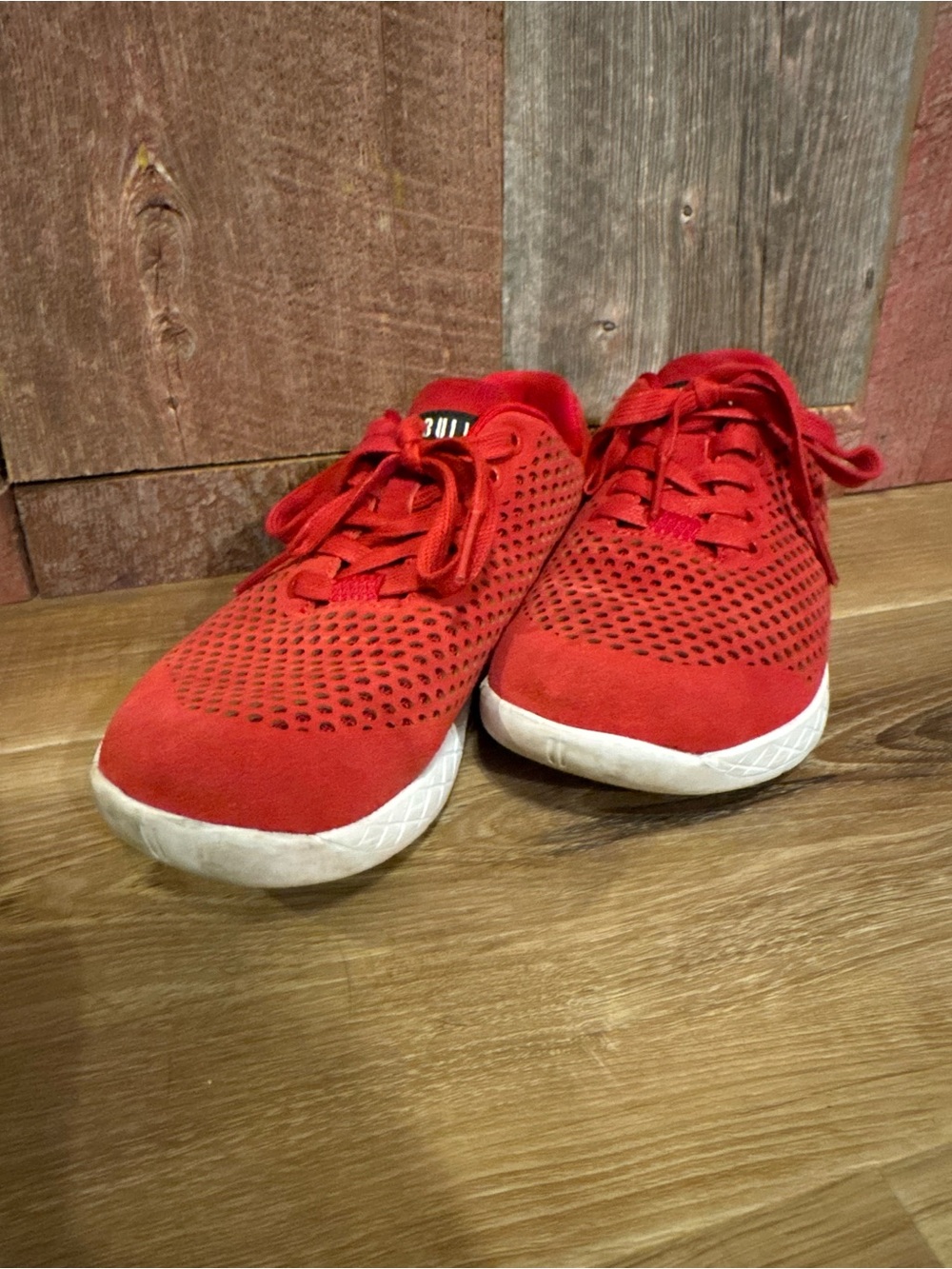 No Bull Suede Trainer Womens 7 Men’s 5.5 Red Athletic Sneakers